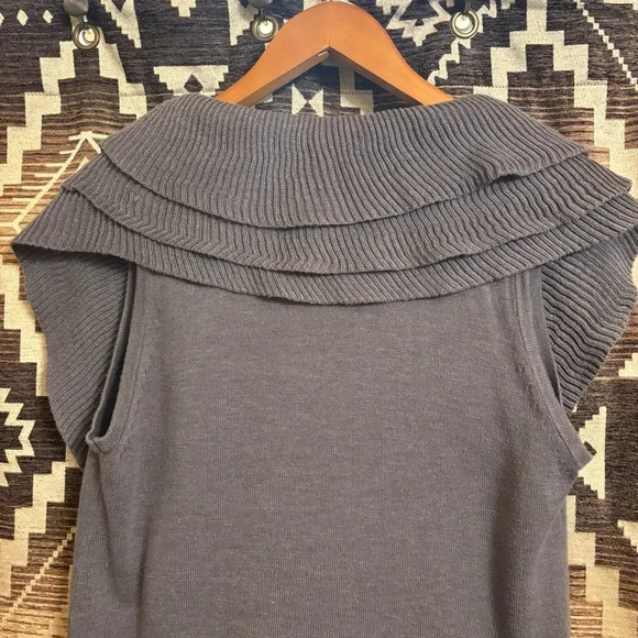 Dressbarn Gray Ruffle Vest Size Medium, Cotton Blend - Picture 10 of 12